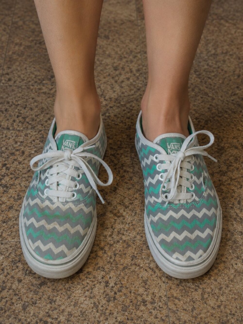 Adults Men's 5.5 Women's 7 VANS Classic Chevron Zig Zag Green Gray Sneakers